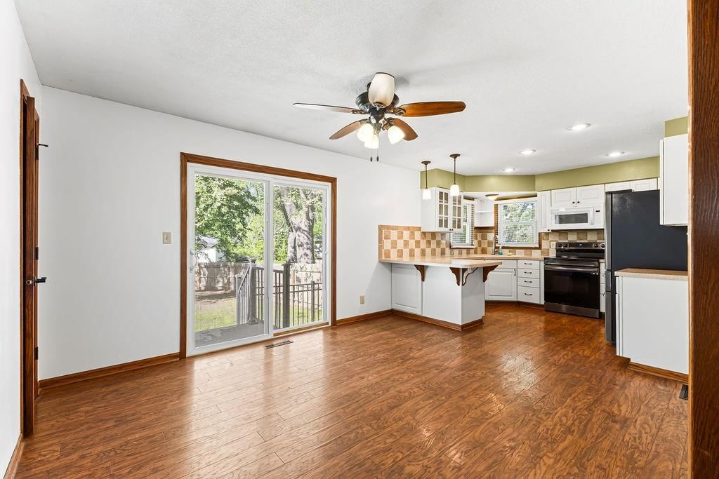 332 Lincoln Drive — photo 19