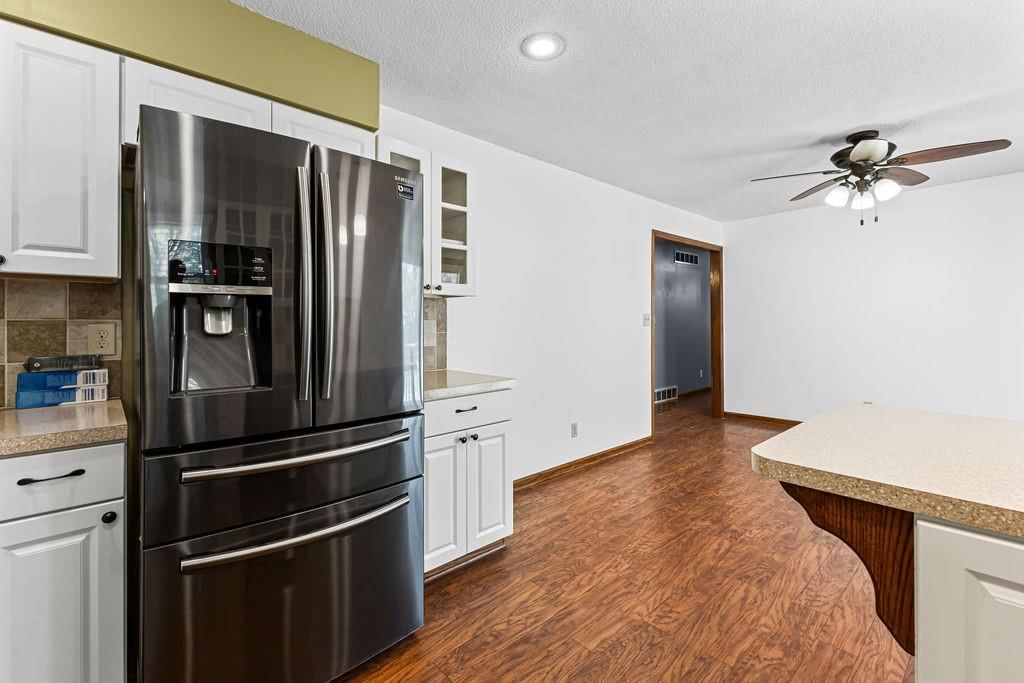 332 Lincoln Drive — photo 25