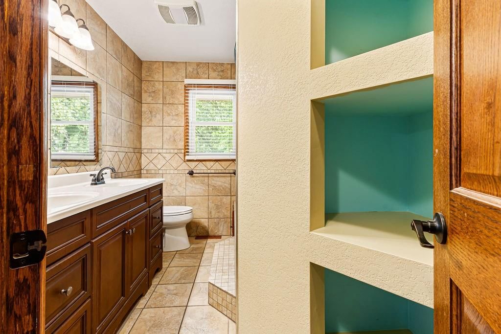332 Lincoln Drive — photo 36