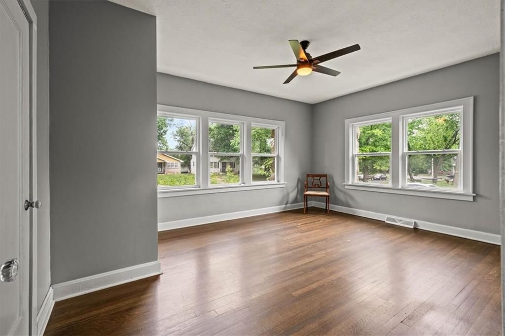 7426 Wayne Avenue — photo 18