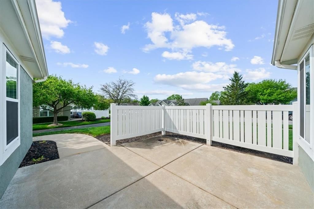 7127 Meadow View Street — photo 3