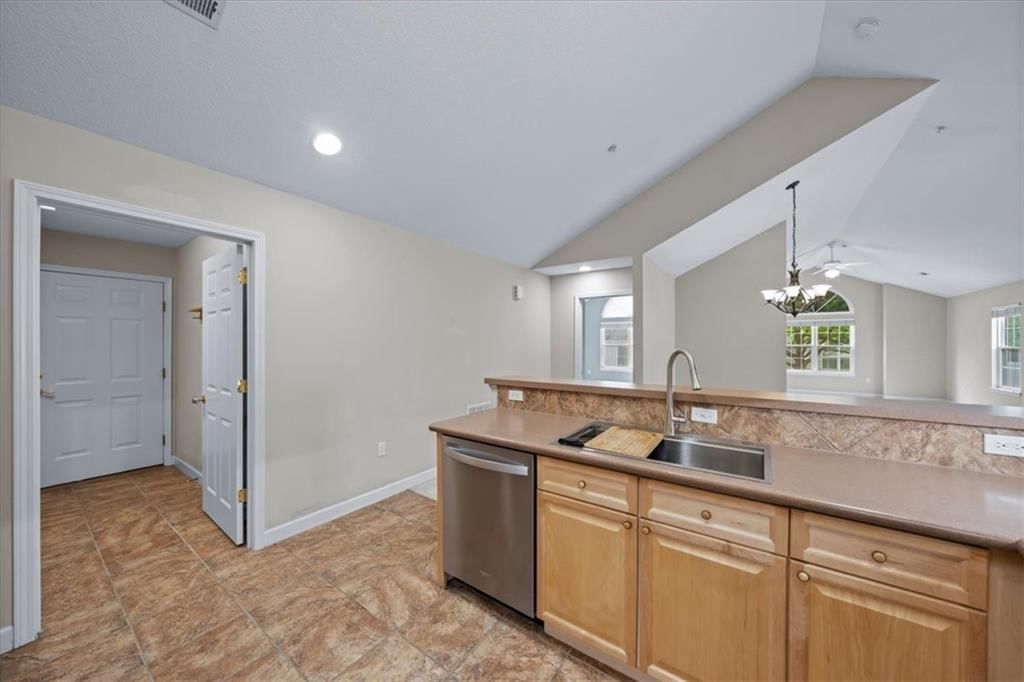 7127 Meadow View Street — photo 13