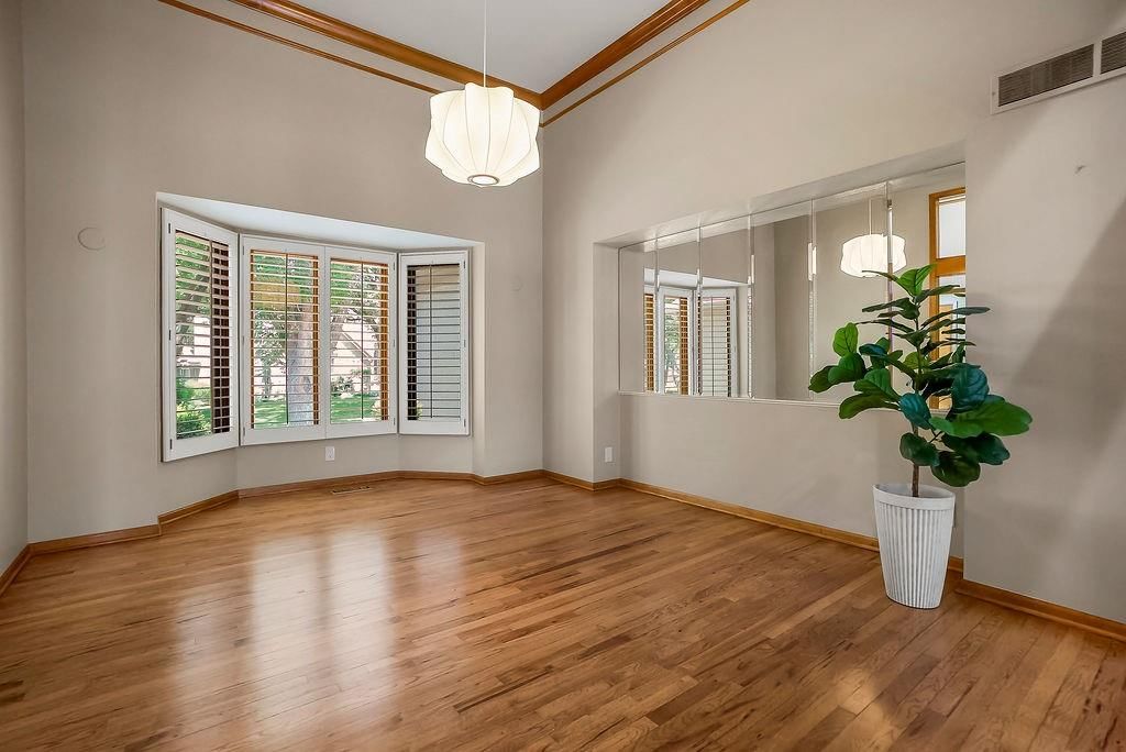 4441 W 124th Terrace — photo 7
