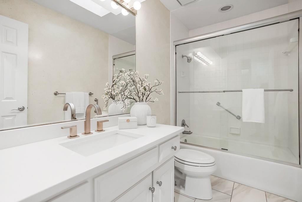 4441 W 124th Terrace — photo 9