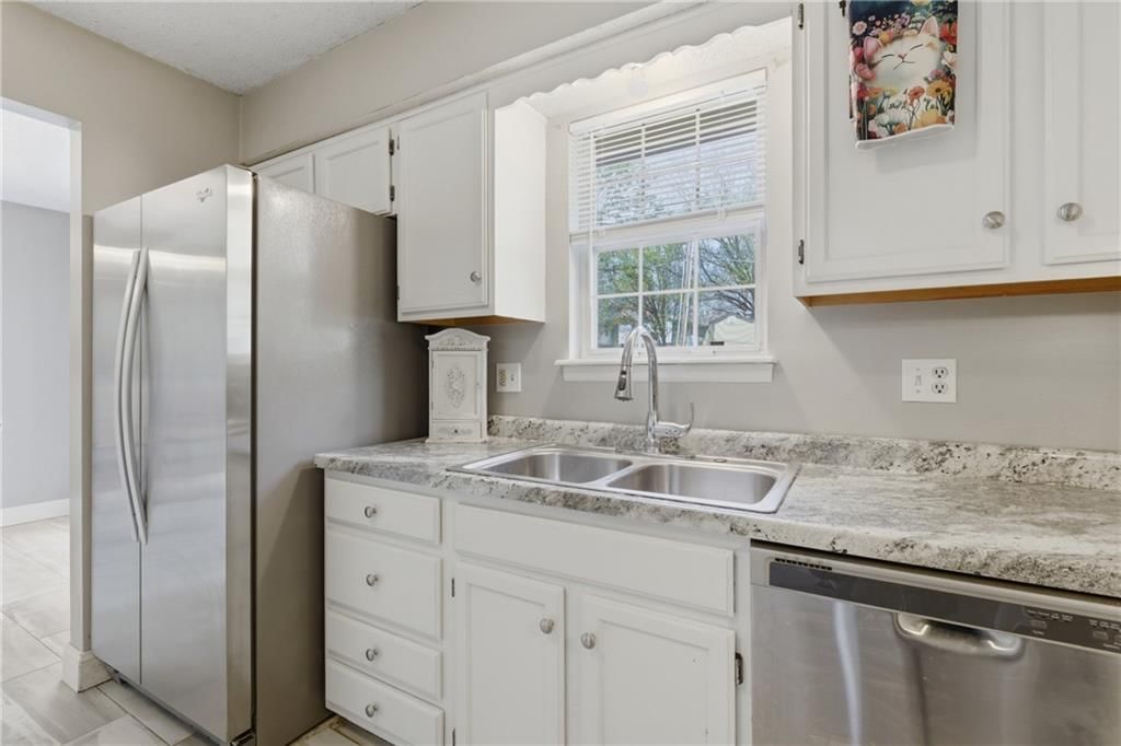 200 NE 109th Street — photo 9