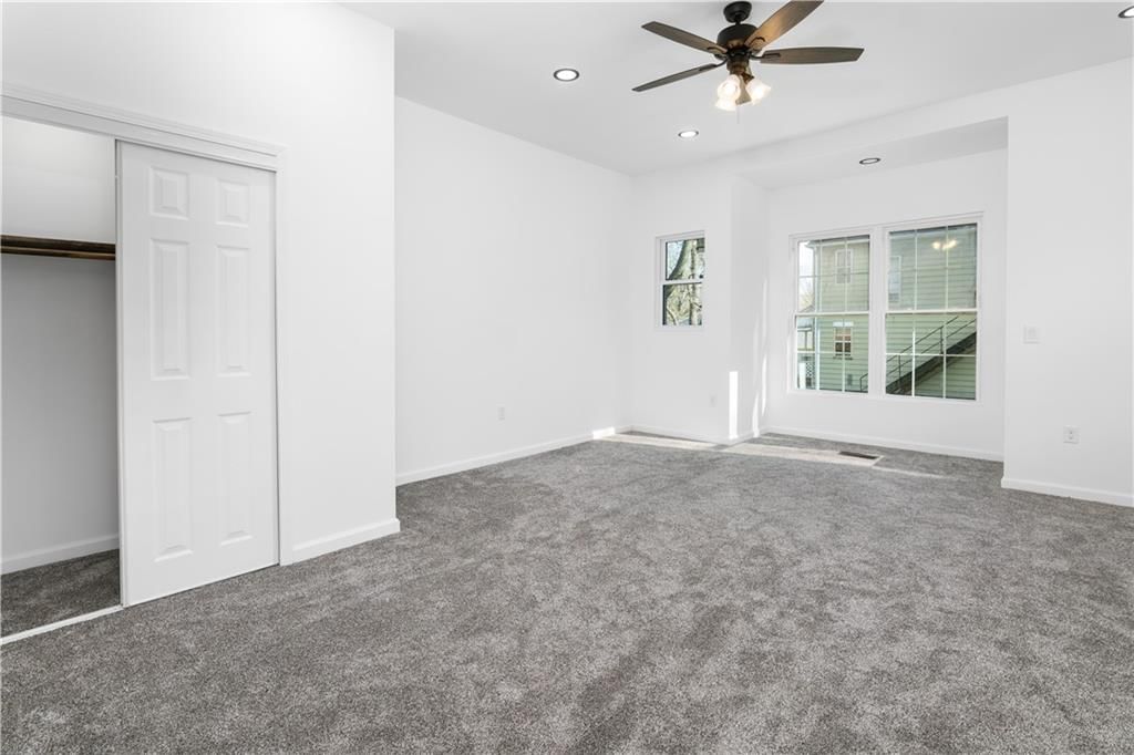 903 S Grand Avenue — photo 7