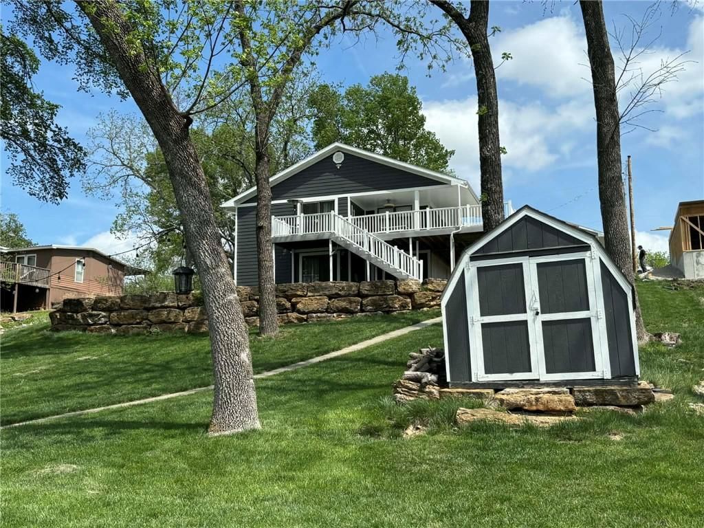 Photo 8 of 36 - 842 195th Street, Fort Scott, KS 66701