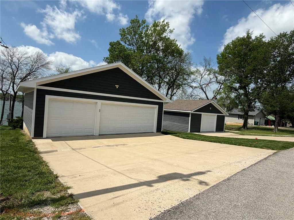 Photo 10 of 36 - 842 195th Street, Fort Scott, KS 66701