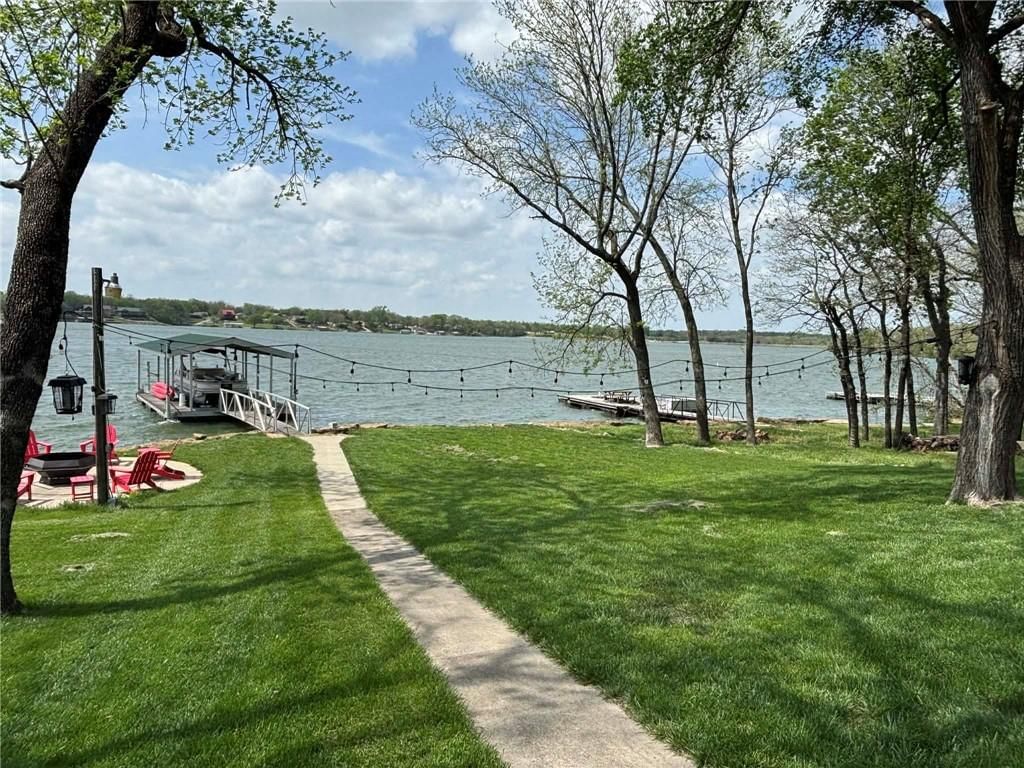 Photo 13 of 36 - 842 195th Street, Fort Scott, KS 66701