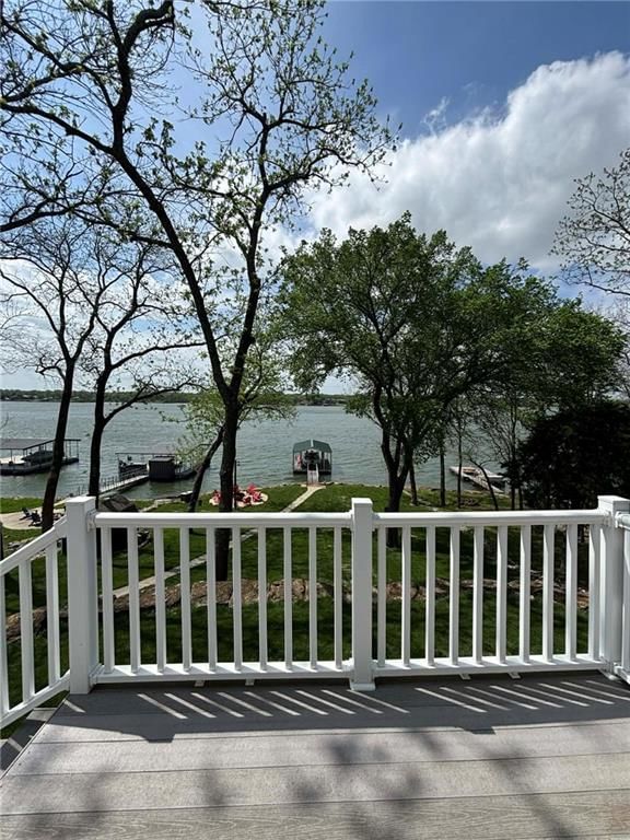 Photo 15 of 36 - 842 195th Street, Fort Scott, KS 66701