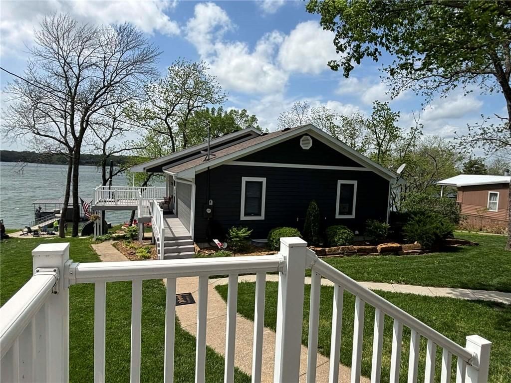 Photo 17 of 36 - 842 195th Street, Fort Scott, KS 66701