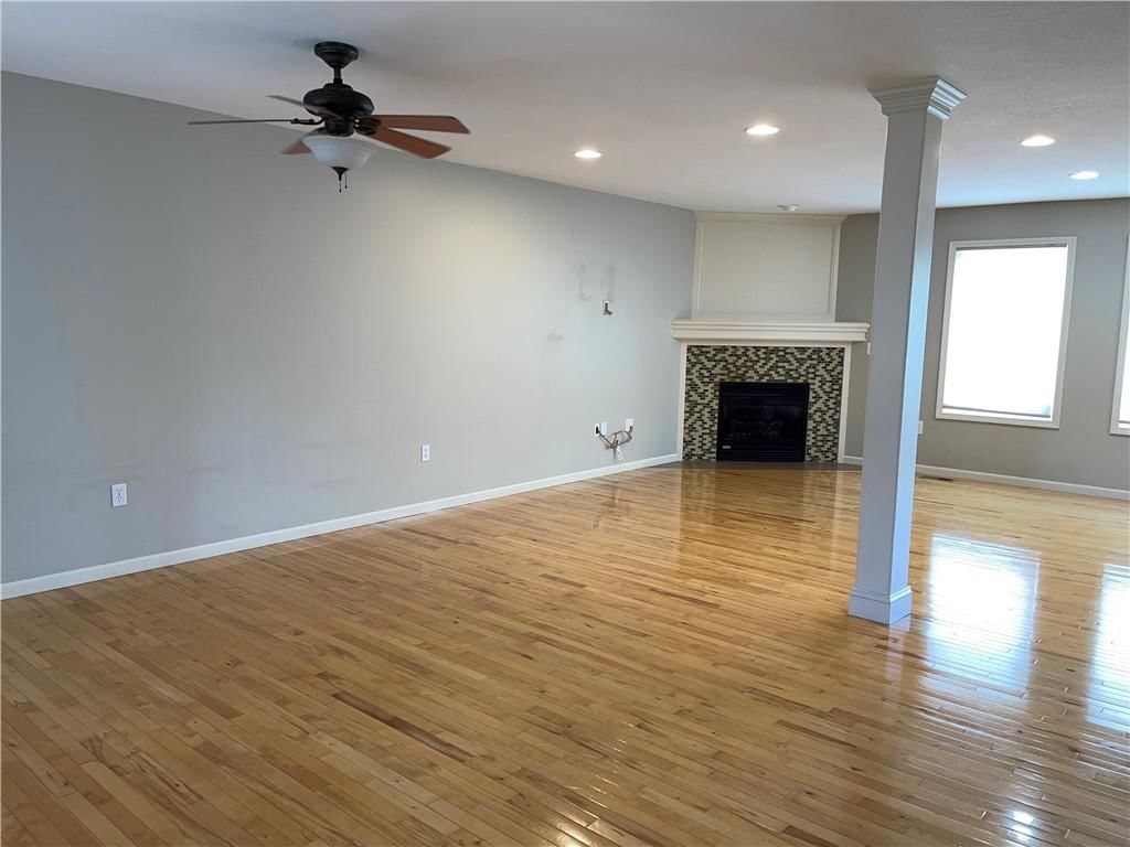 1104 Tamarisk Drive — photo 2