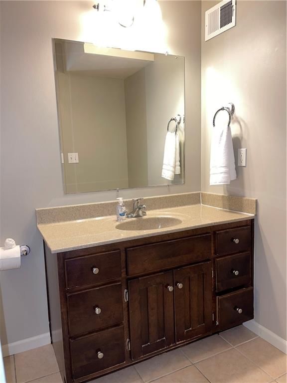 1104 Tamarisk Drive — photo 27