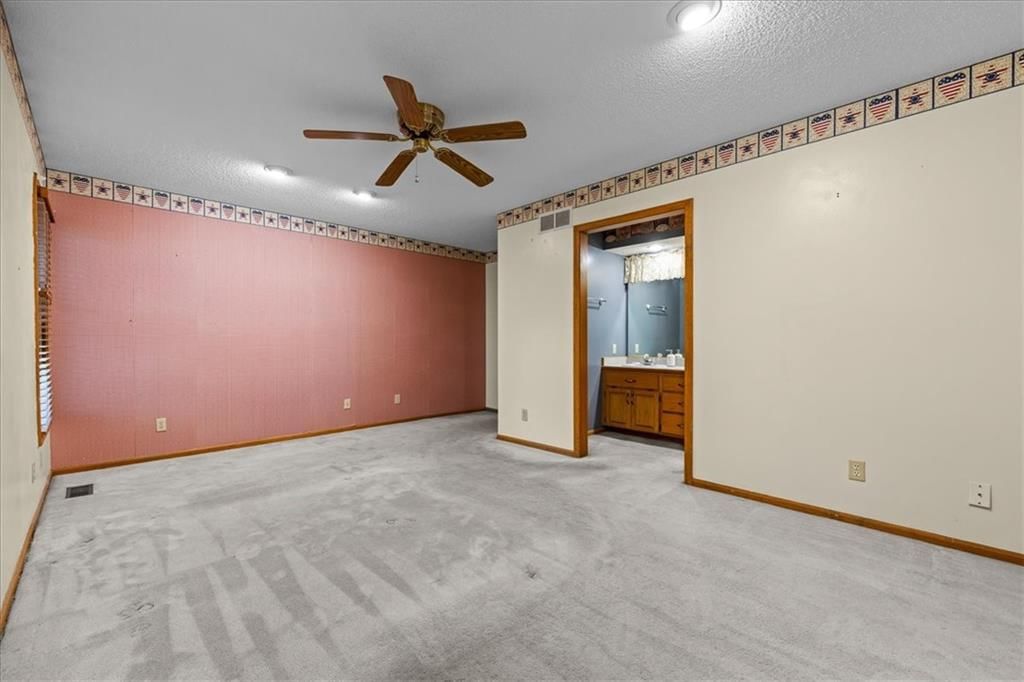 11720 Troost Avenue — photo 9