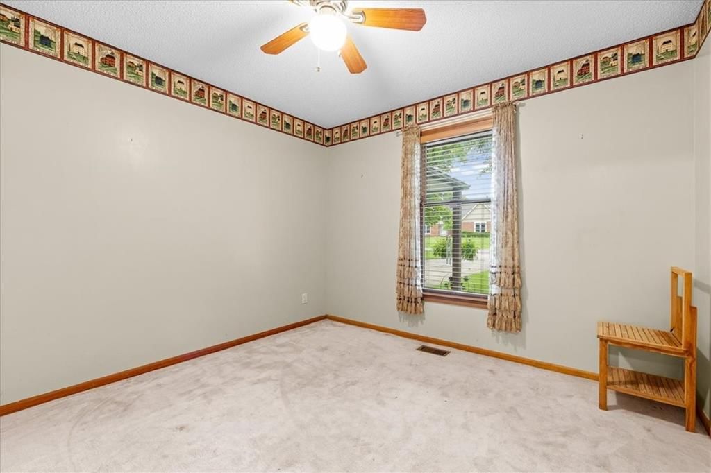 11720 Troost Avenue — photo 15