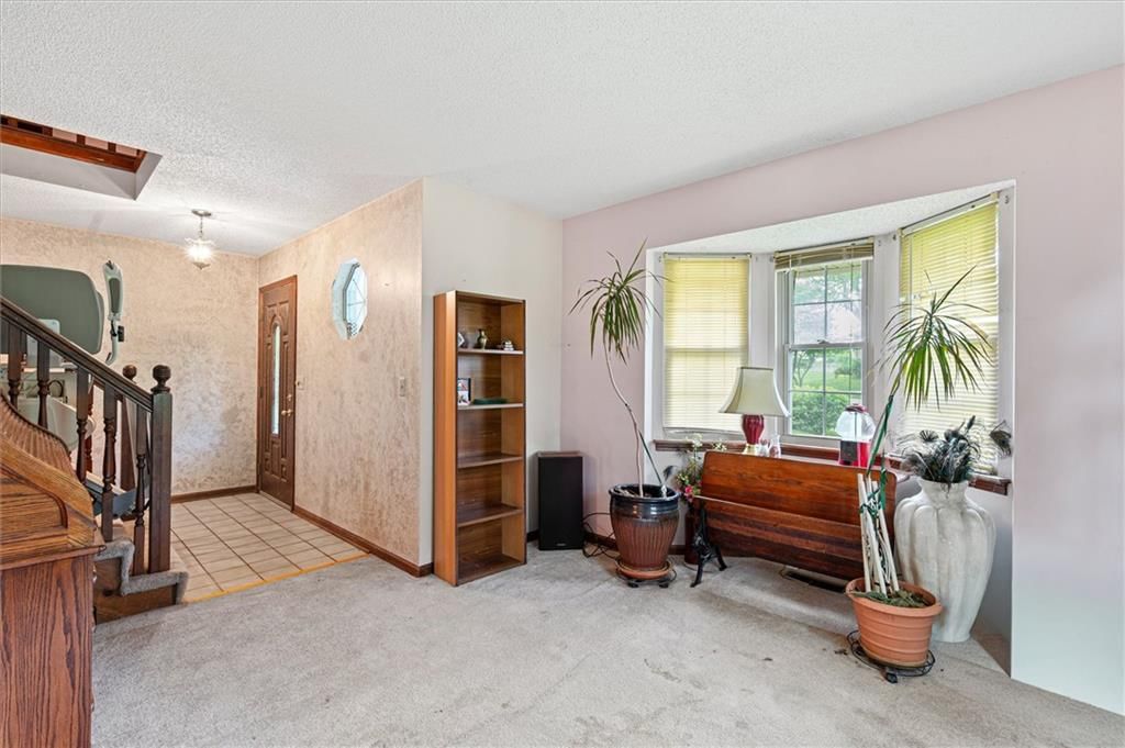 15120 Briarwood Drive — photo 4
