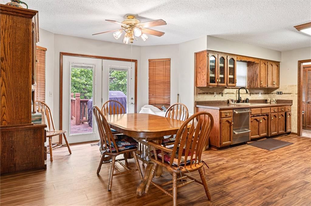 15120 Briarwood Drive — photo 9