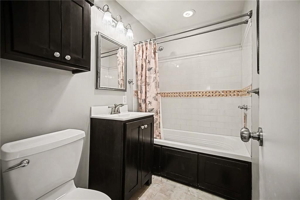 608 NE 67th Street — photo 12