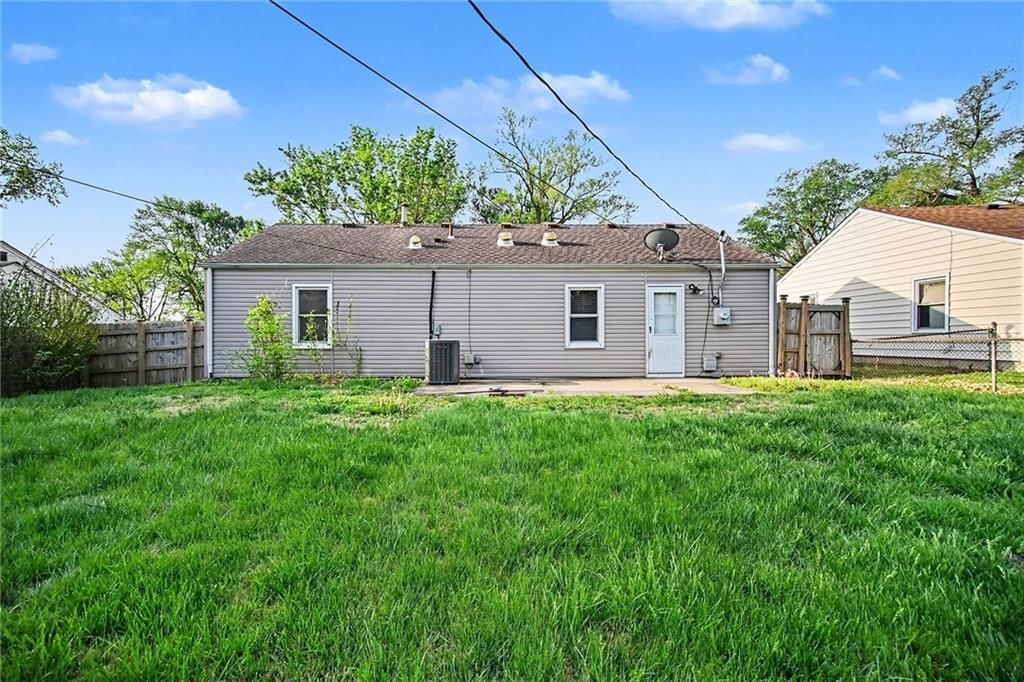 608 NE 67th Street — photo 14