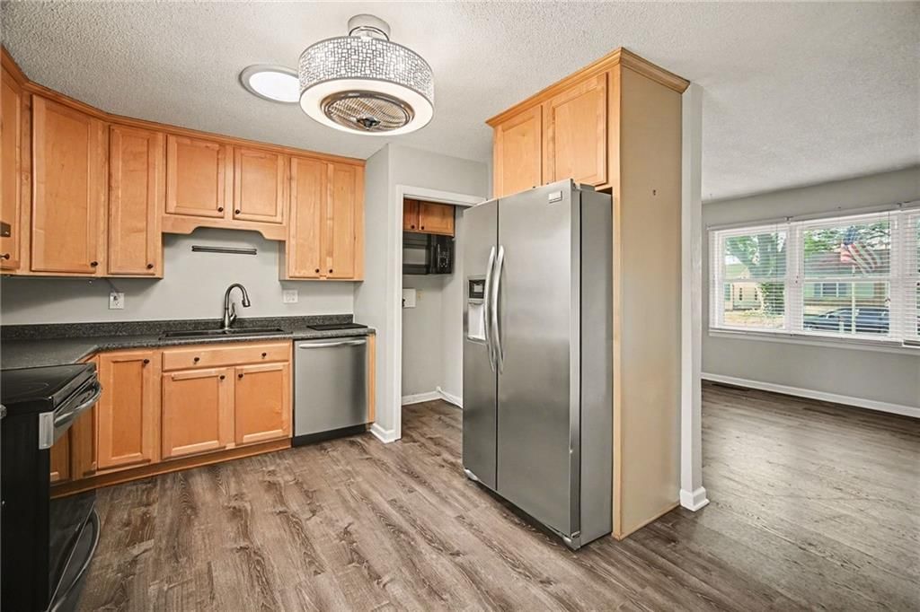 608 NE 67th Street — photo 17
