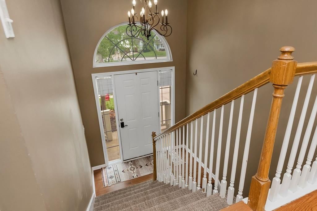 1307 Honeysuckle Court — photo 3