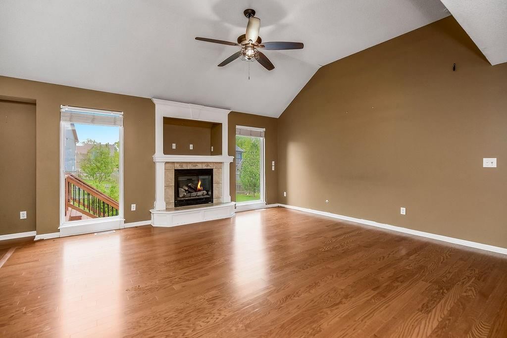1307 Honeysuckle Court — photo 5