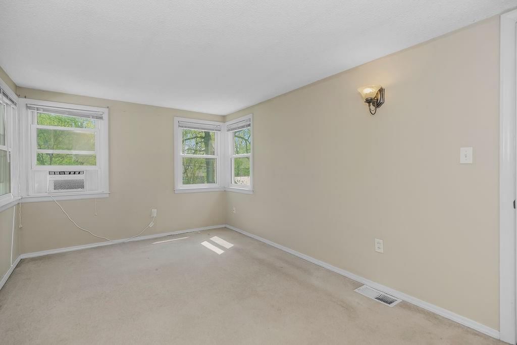 3405 S Arlington Avenue — photo 10