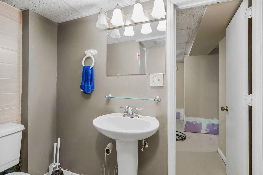 3405 S Arlington Avenue — photo 22