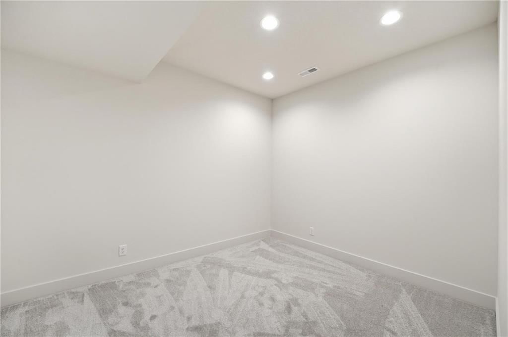 225 NW Orchard Court — photo 42