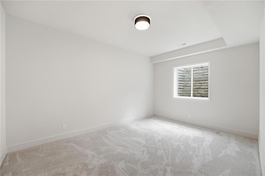 225 NW Orchard Court — photo 44