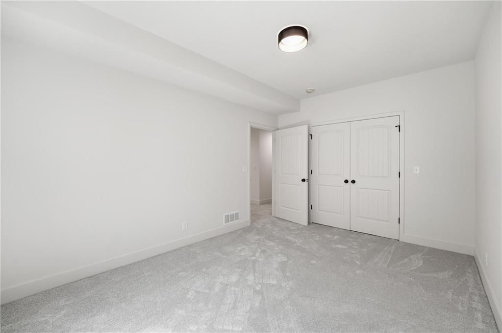 225 NW Orchard Court — photo 45