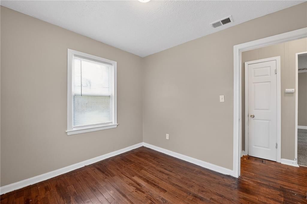 7413 E 56TH Terrace — photo 10
