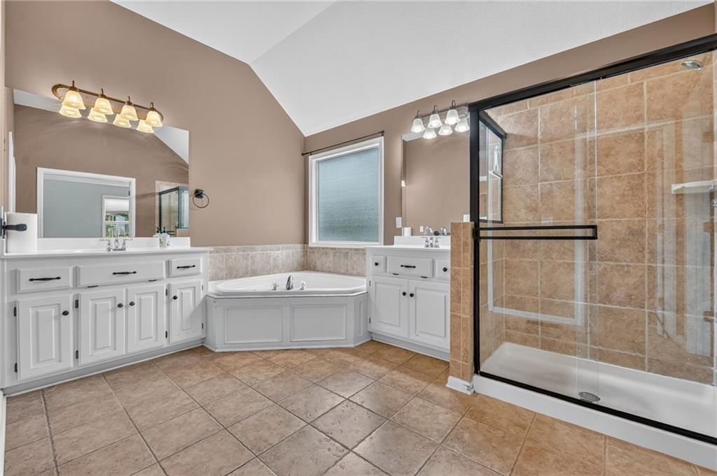 6719 NW Monticello Terrace — photo 37