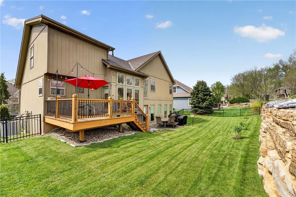 6719 NW Monticello Terrace — photo 49