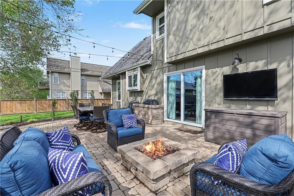 8908 LAMAR Avenue — photo 26