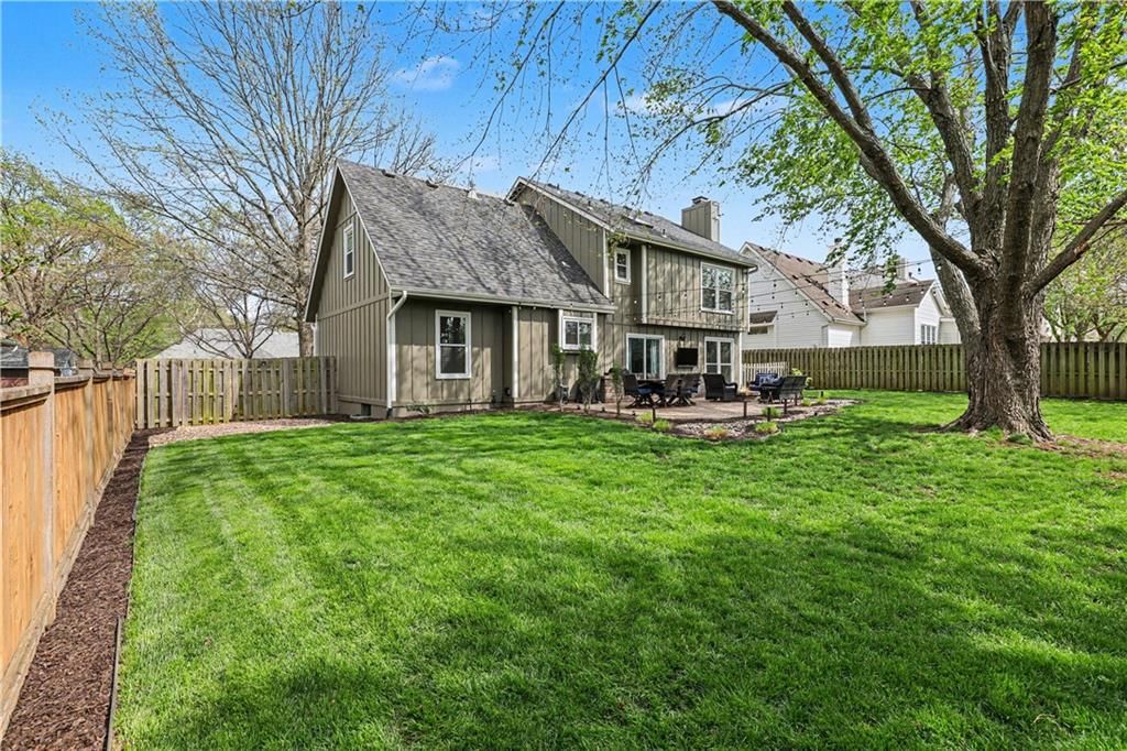 8908 LAMAR Avenue — photo 29