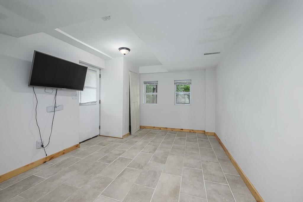 2906 N Hutton Road — photo 22