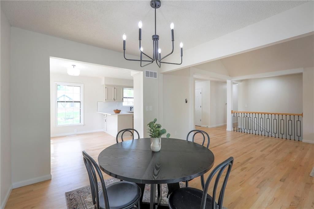 203 NE Crescent Street — photo 8