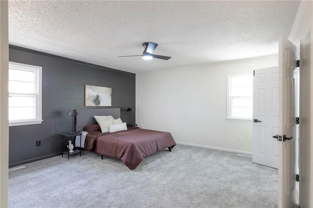 203 NE Crescent Street — photo 12