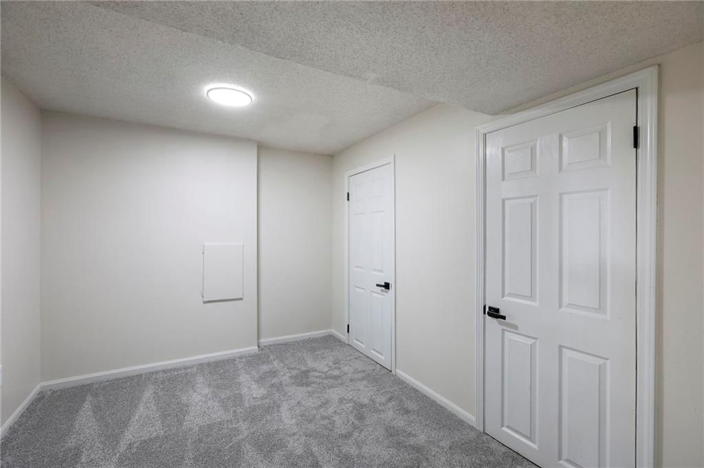 203 NE Crescent Street — photo 17