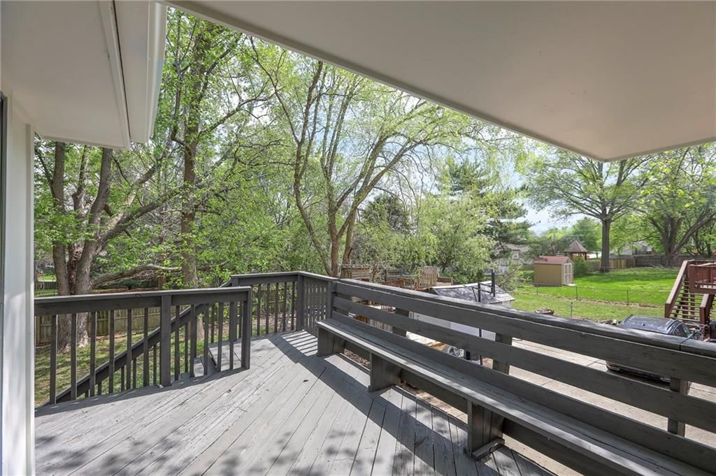 203 NE Crescent Street — photo 23