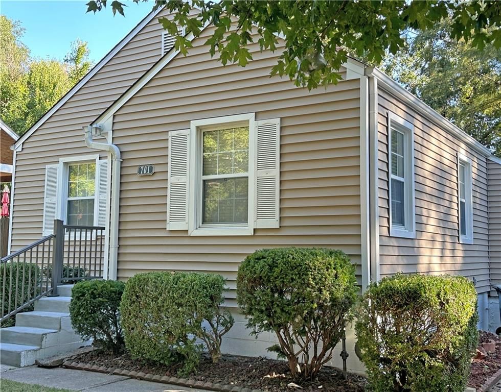701 W 86th Street — photo 3