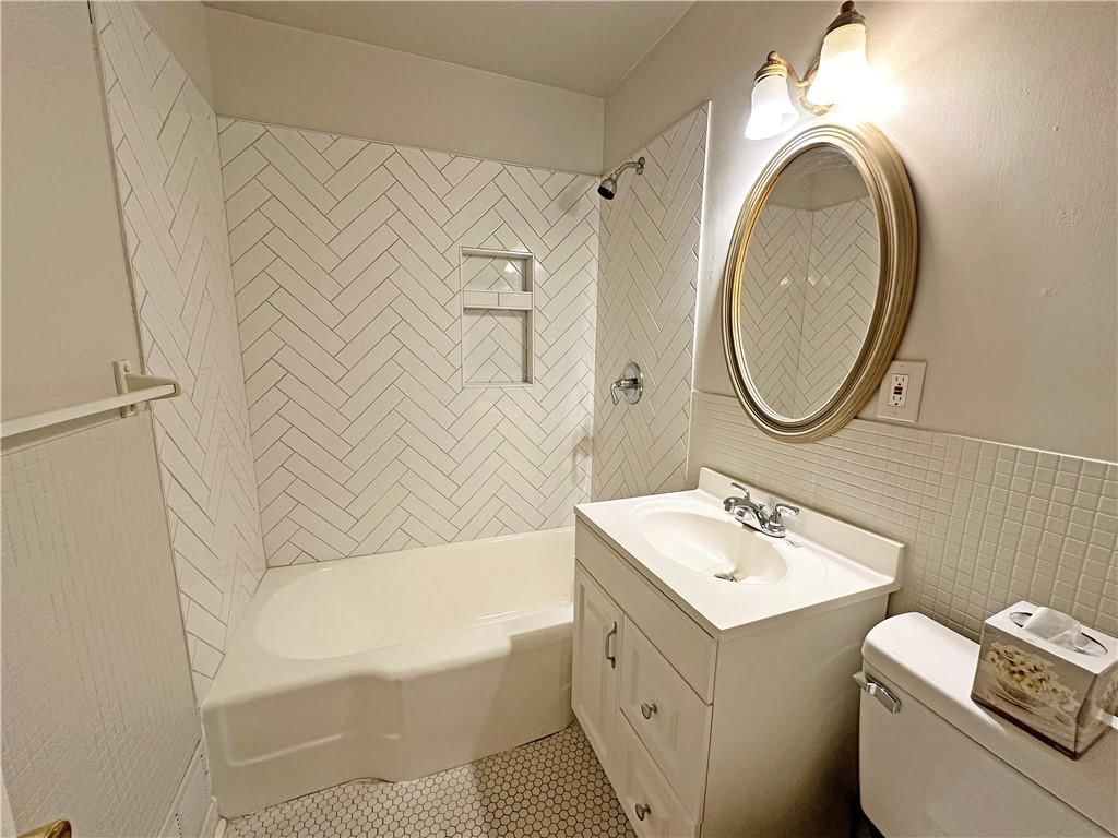 701 W 86th Street — photo 9