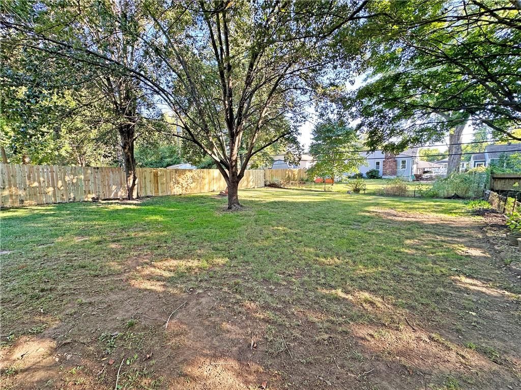 701 W 86th Street — photo 16