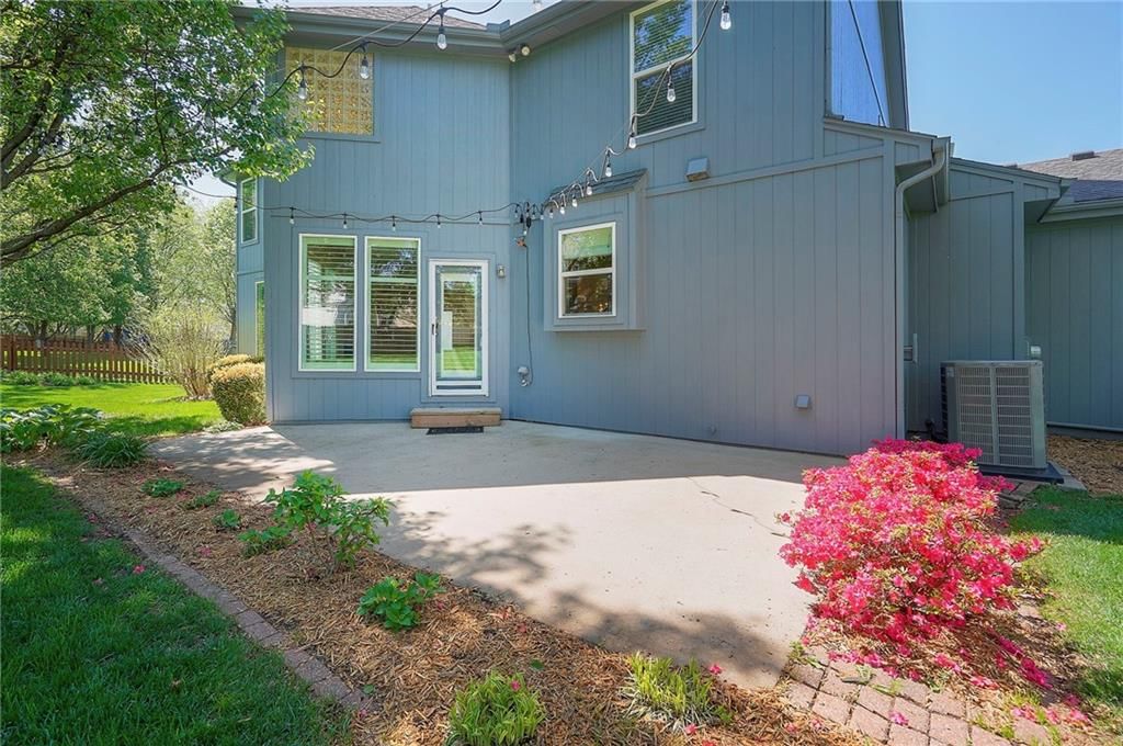 15223 Woodson Lane — photo 5
