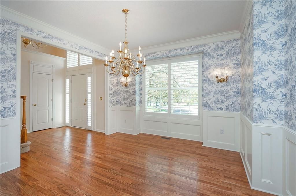 15223 Woodson Lane — photo 9