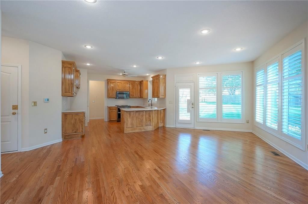 15223 Woodson Lane — photo 16