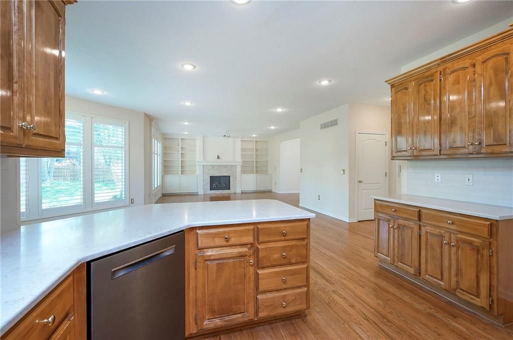 15223 Woodson Lane — photo 25