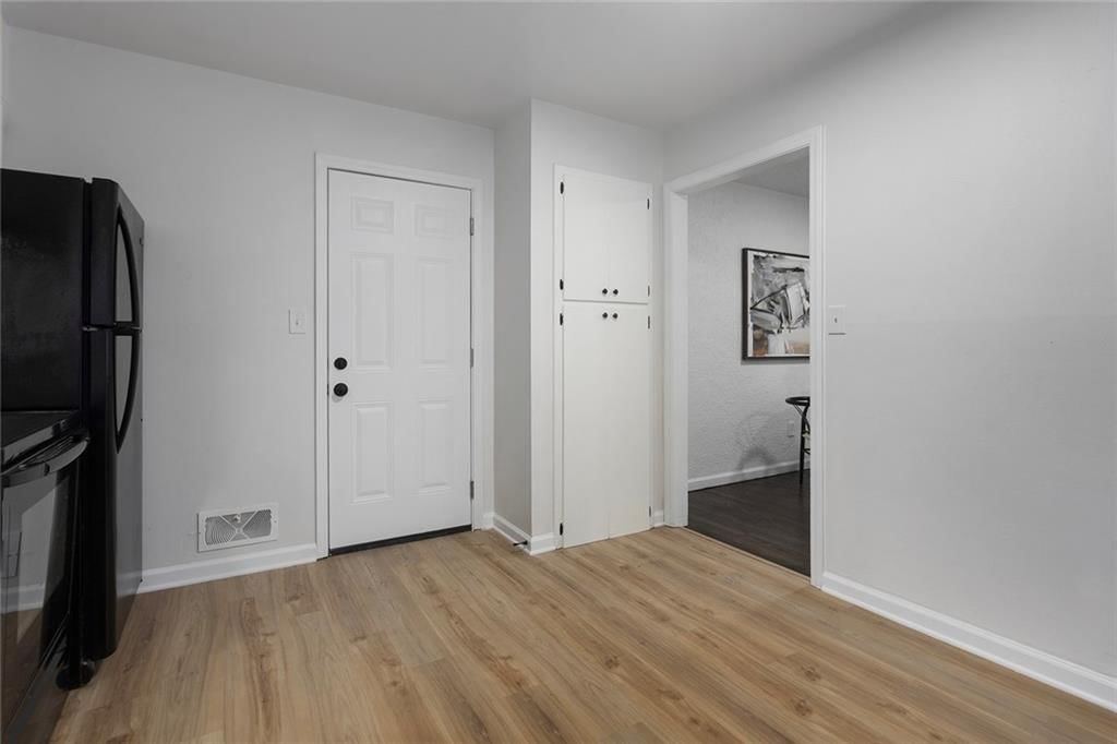 6004 Harris Avenue — photo 9