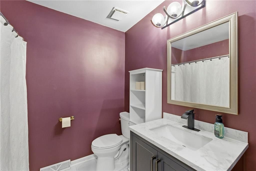 516 NE Johnston Drive — photo 13